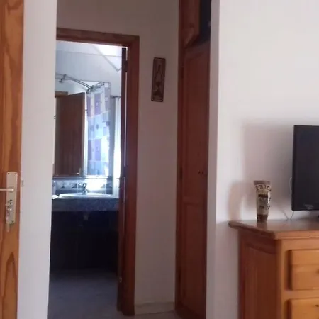 Apartamento 2 Bedrooms Appartement At Playa Honda 500 M Away From The Beach With City View Furnished Terrace And Wifi *